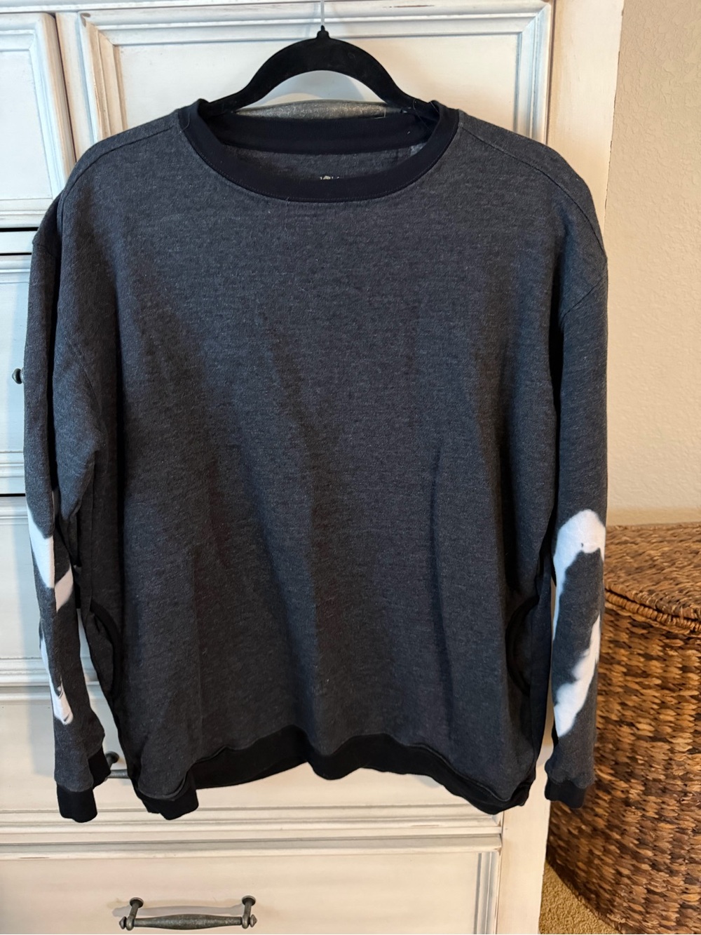 Natural life pocket sweatshirt